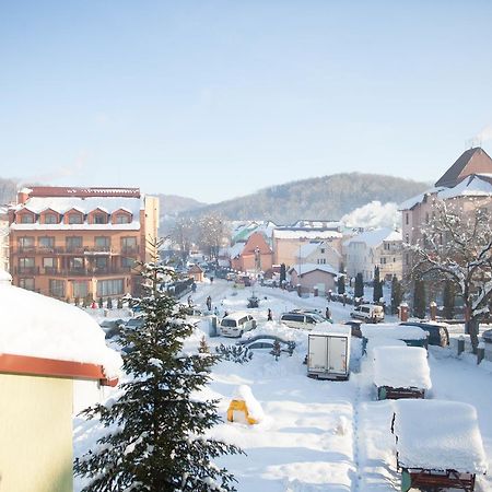 Smerichka Hotell Poljana Exteriör bild