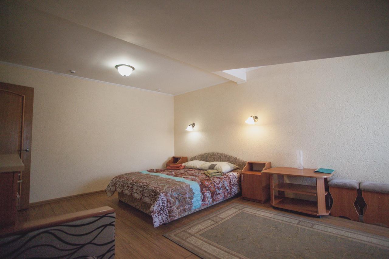 Smerichka Hotell Poljana Exteriör bild