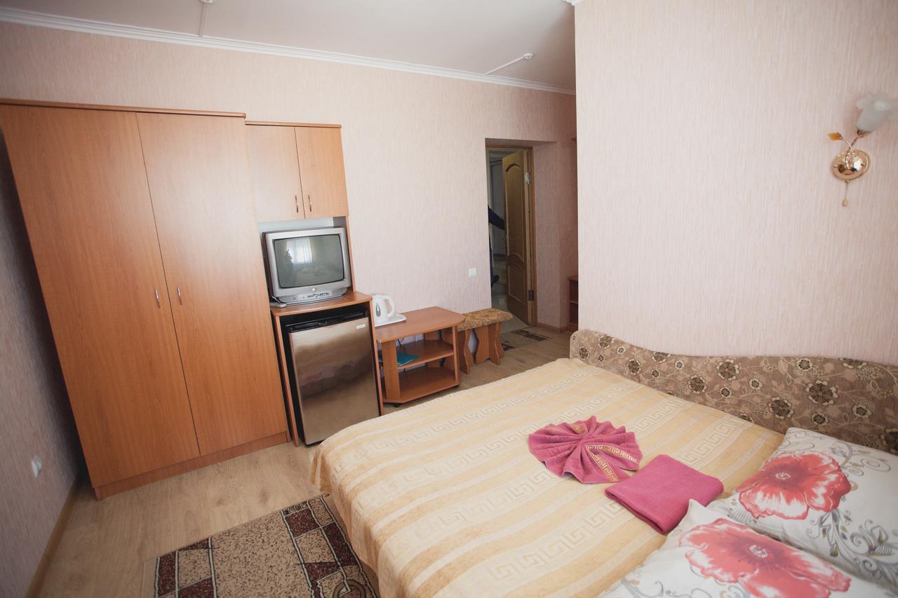 Smerichka Hotell Poljana Exteriör bild