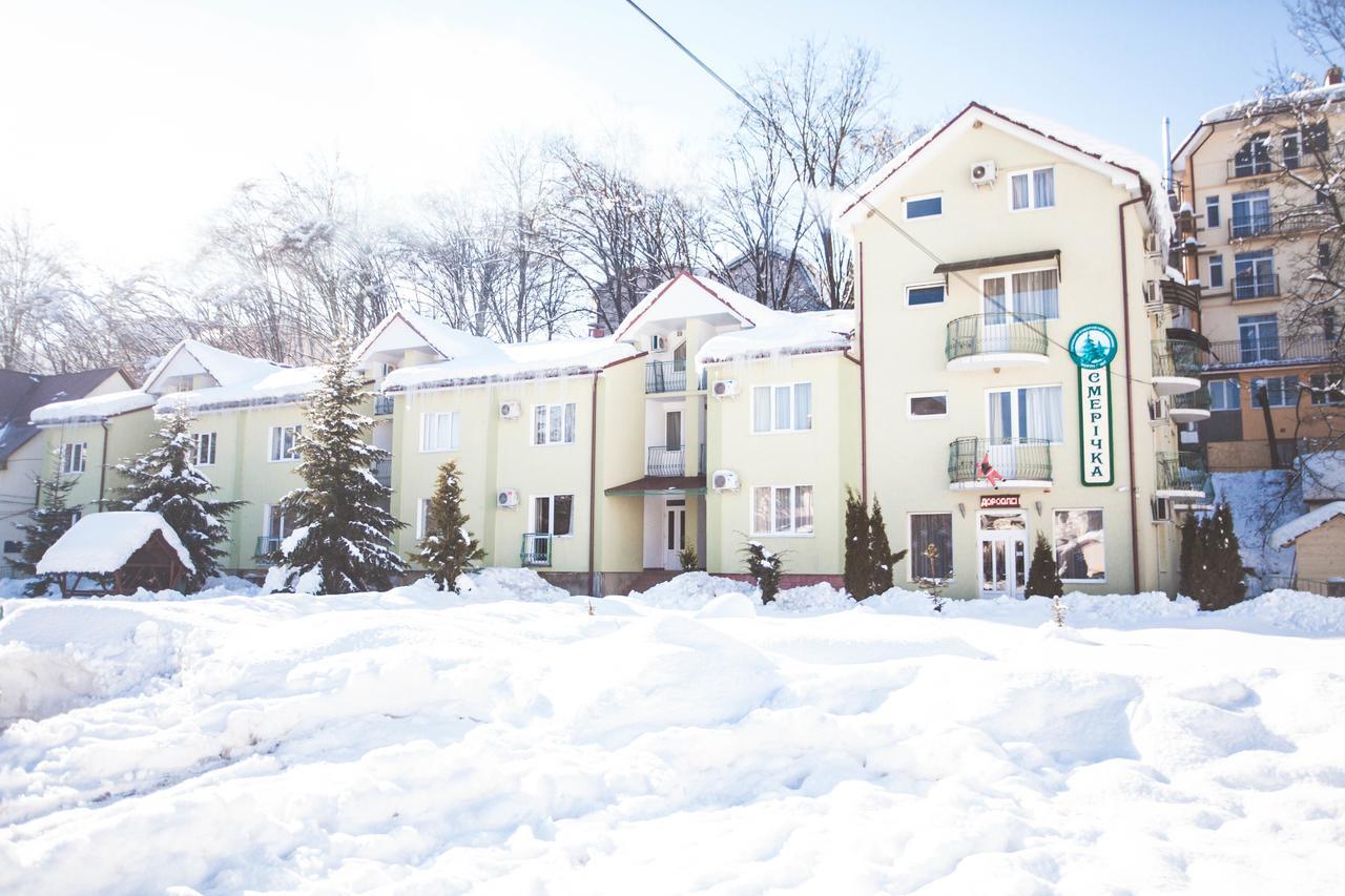 Smerichka Hotell Poljana Exteriör bild
