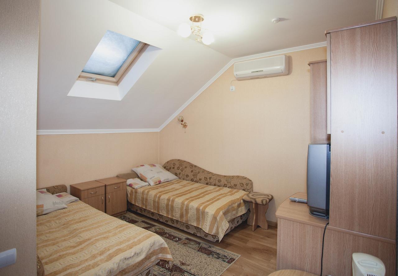 Smerichka Hotell Poljana Exteriör bild